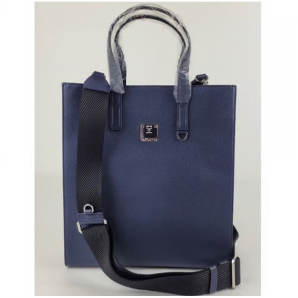 NWT MCM Purse w/Dust Bagโ๐โโโ - Picture 2 of 16